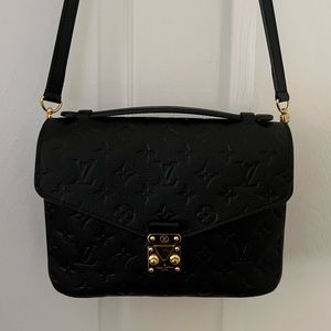 Louis Vuitton Pochette Métis
